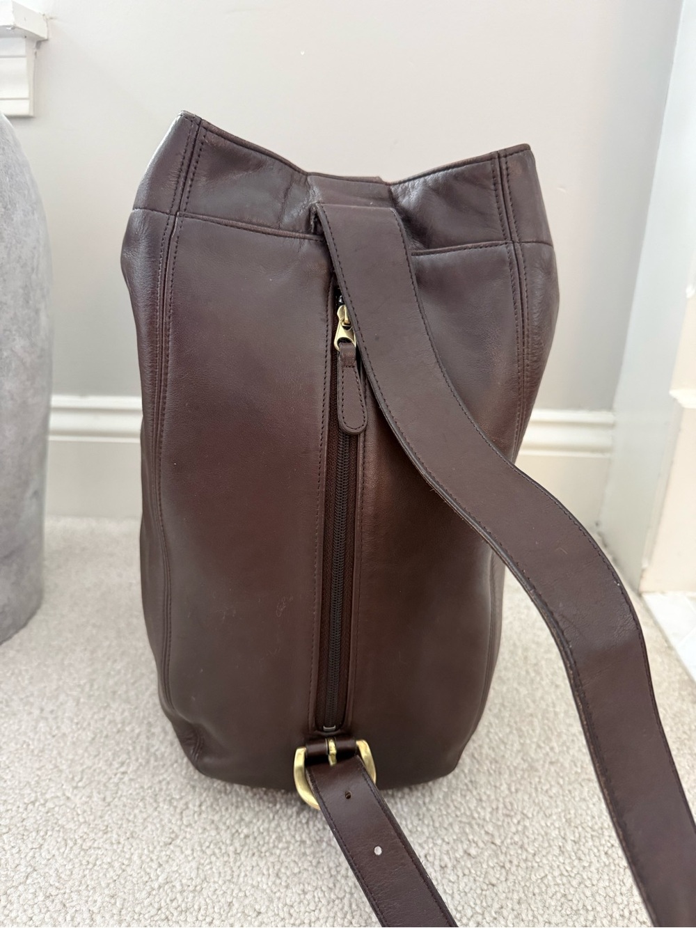 Vintage Coach Soho Sling Shoulder Bag Dark Brown Leather Backpack Purse # 4160 - Picture 3 of 12